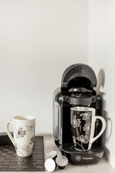 Appartamento Interior Designed Flat Near Kew Botanical Gardens Londra Esterno foto