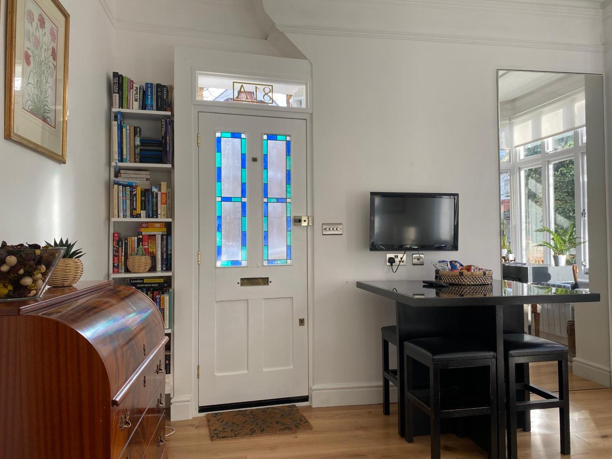 Appartamento Interior Designed Flat Near Kew Botanical Gardens Londra Esterno foto