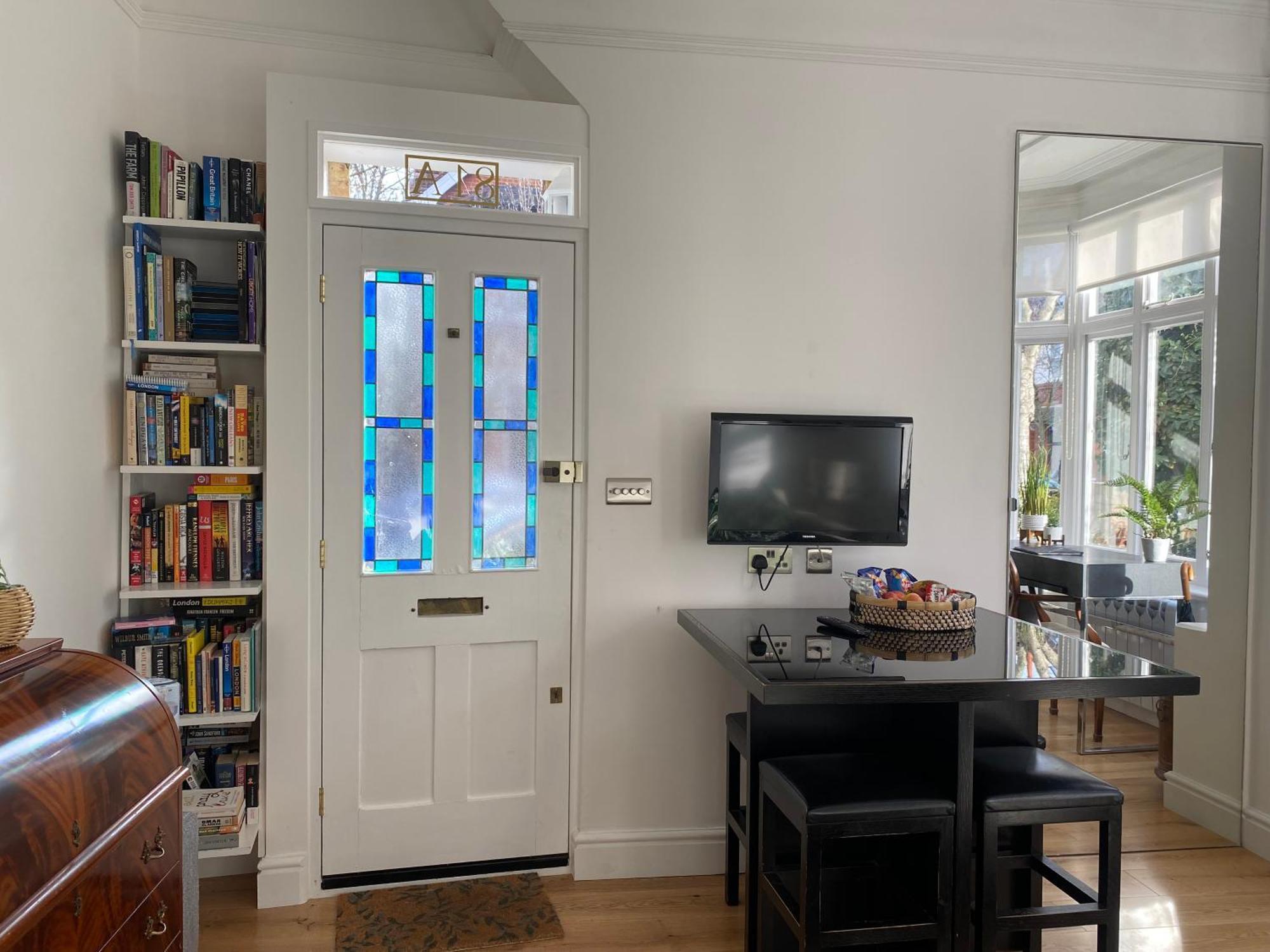 Appartamento Interior Designed Flat Near Kew Botanical Gardens Londra Esterno foto